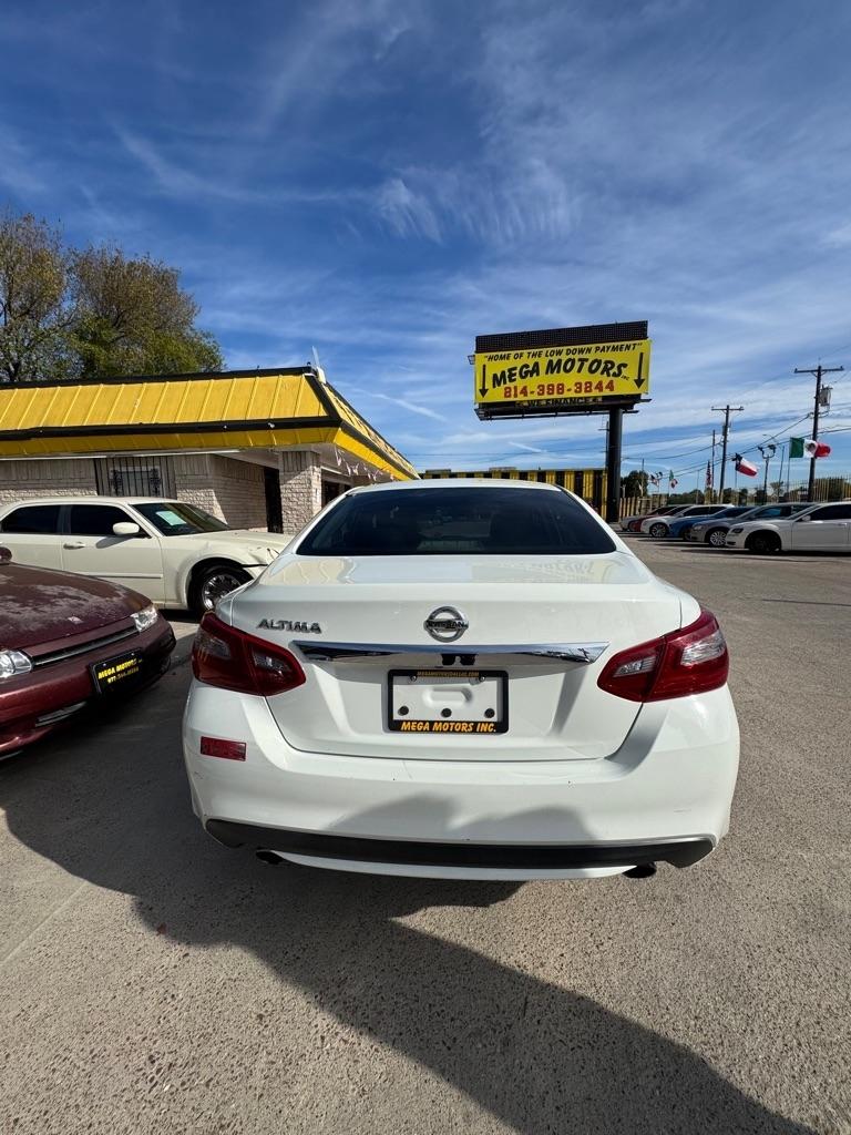 Nissan Altima  2018