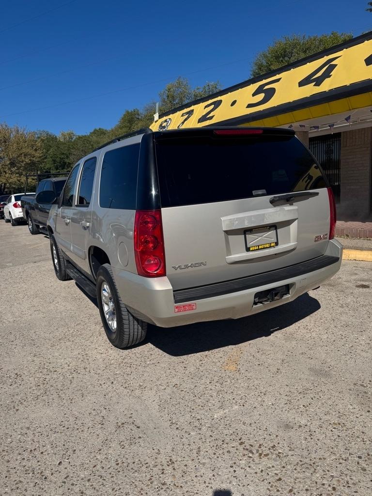 GMC Yukon  2008