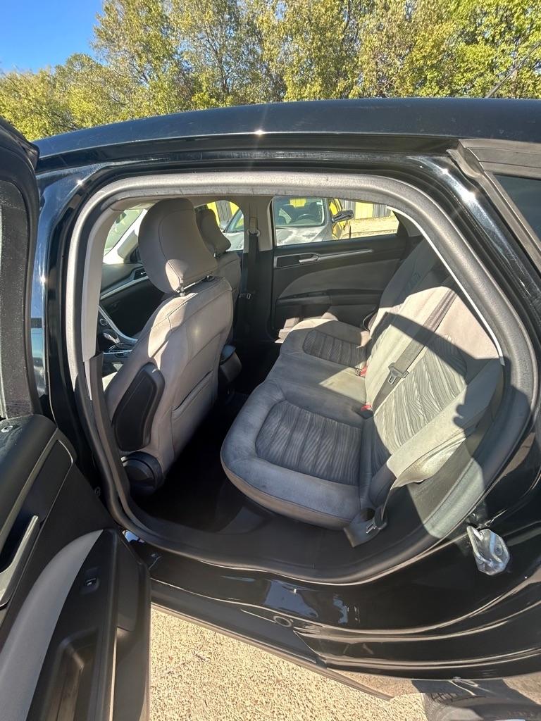 Ford Fusion  2016