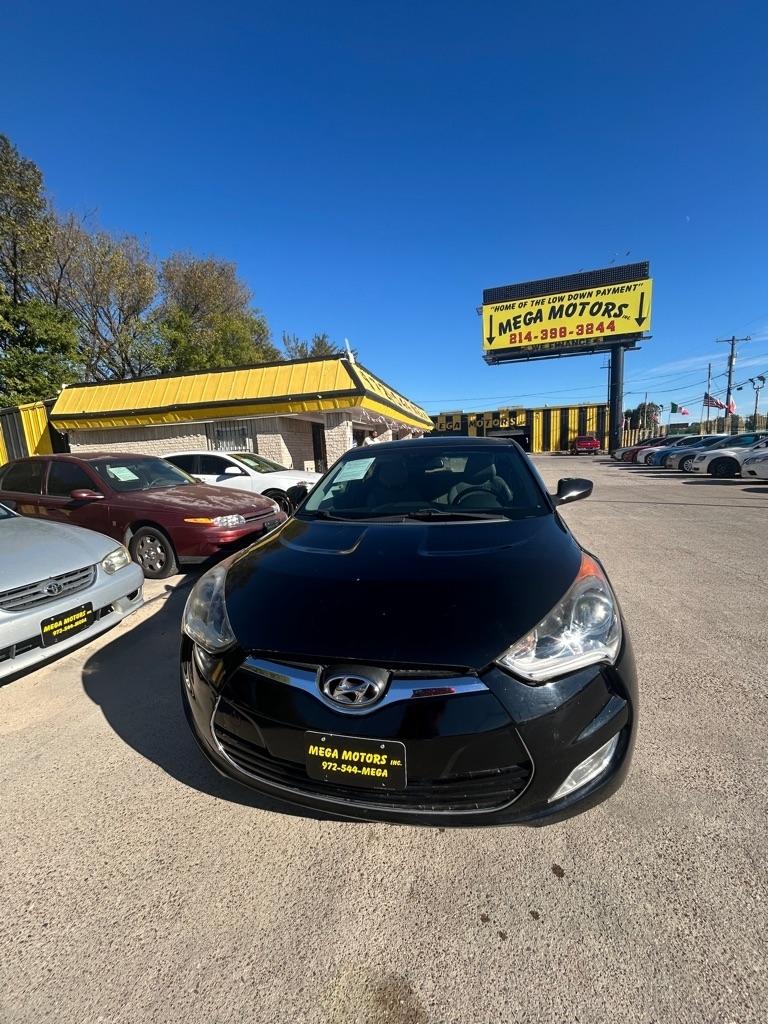 Hyundai Veloster  2012