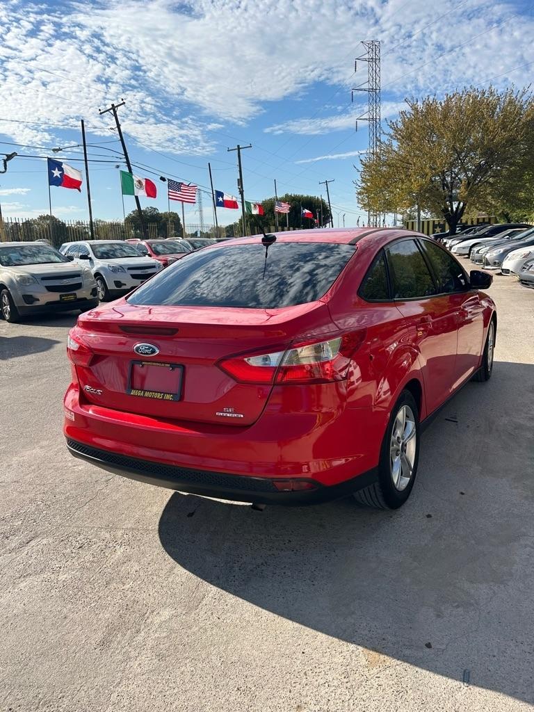 Ford Focus  2014