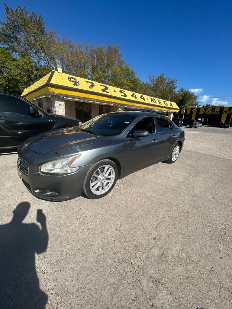 Nissan Maxima  2014