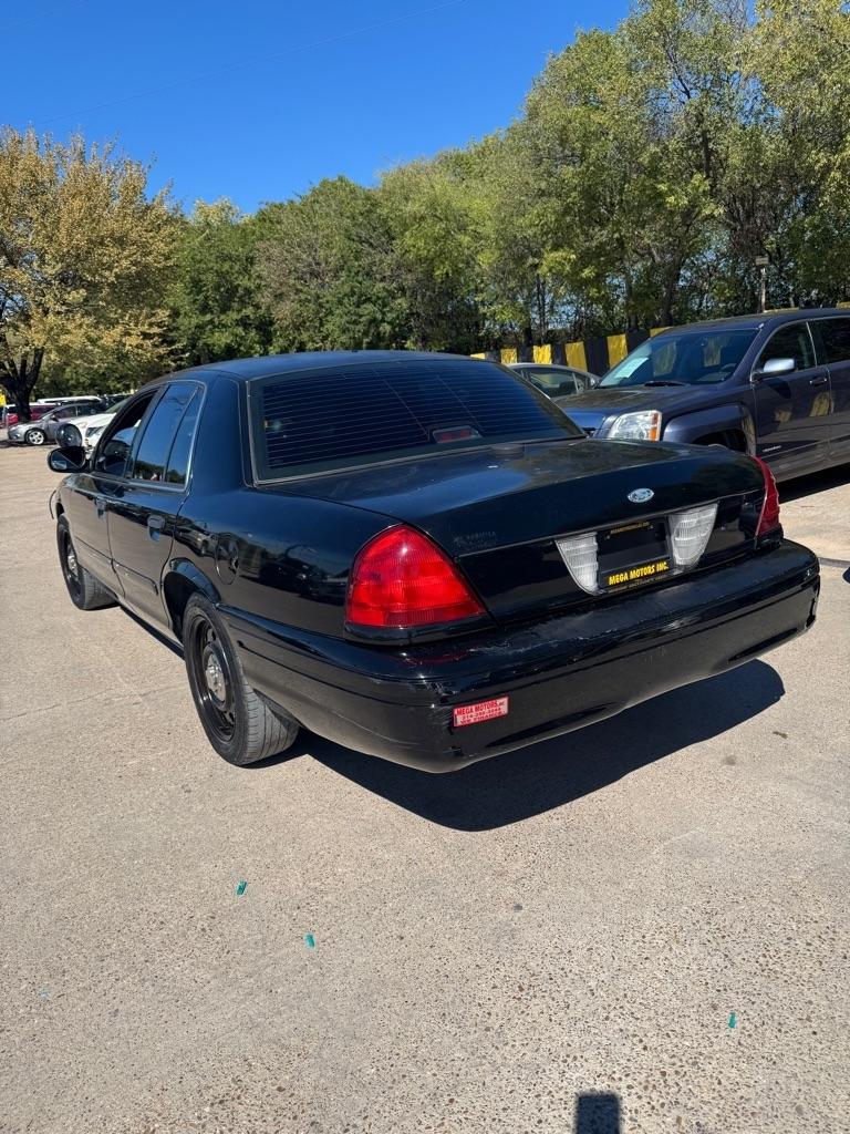 Ford Crown Victoria  2008