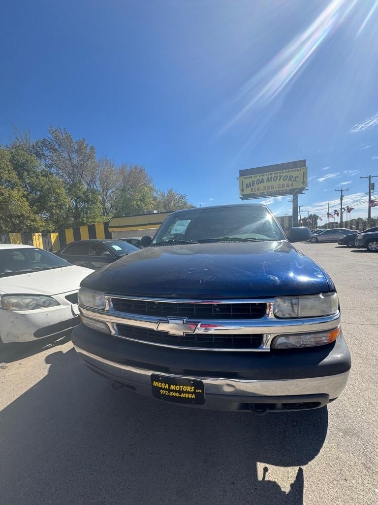 Chevrolet Suburban  2001