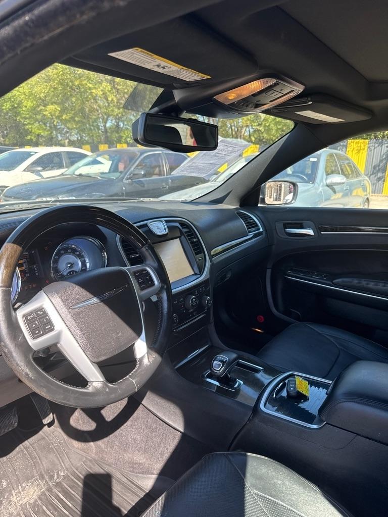 Chrysler 300  2014