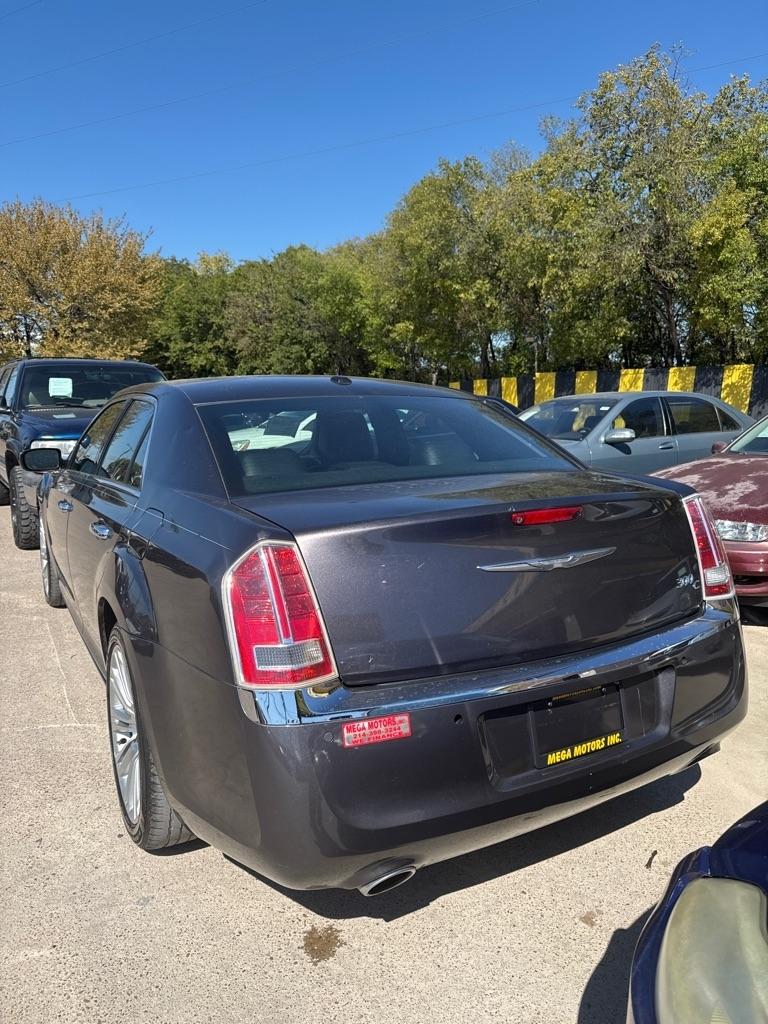 Chrysler 300  2014
