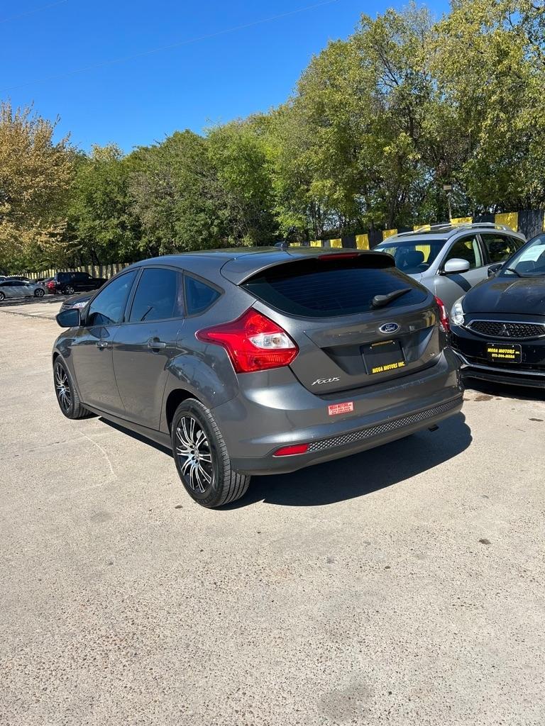 Ford Focus  2012