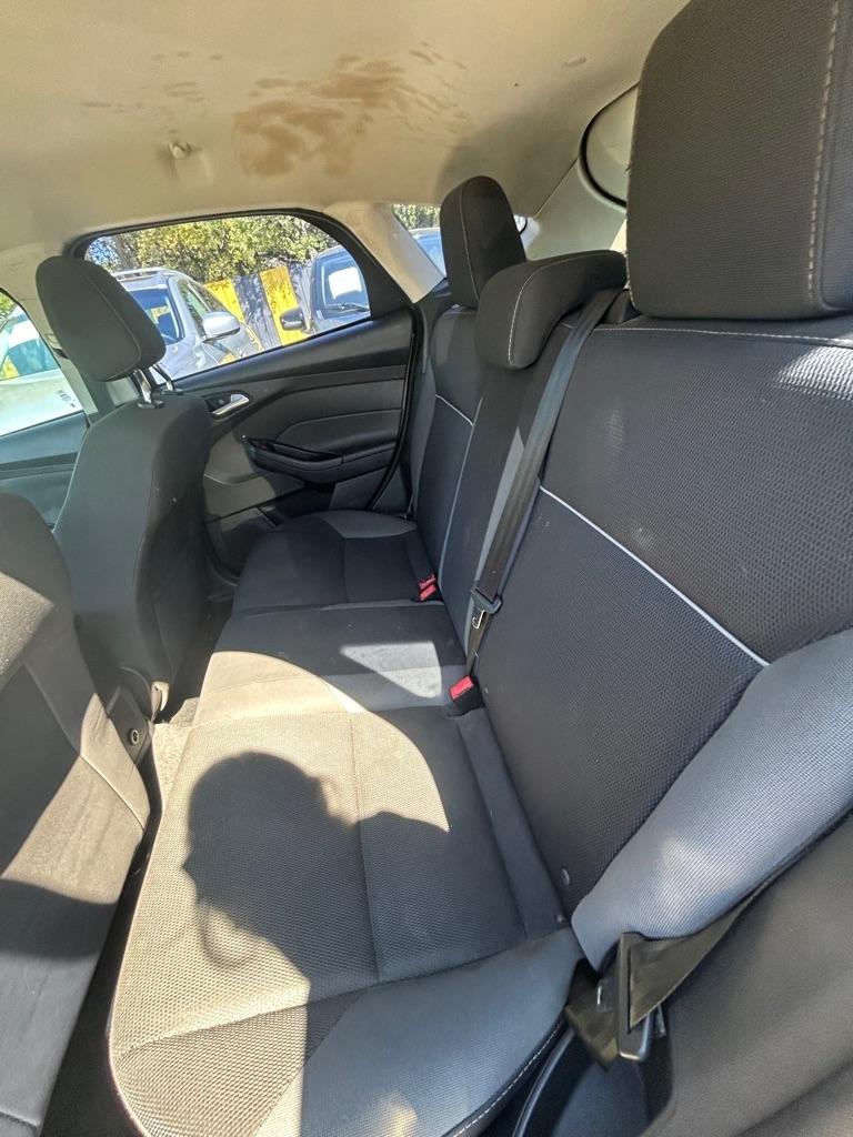Ford Focus  2012