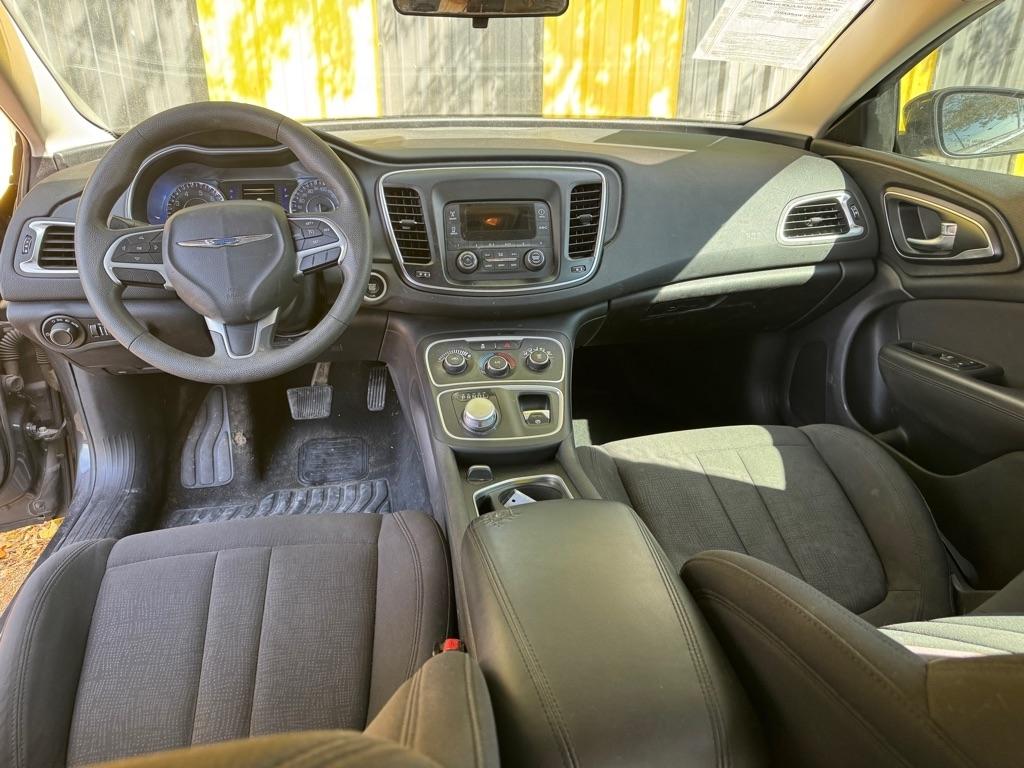 Chrysler 200  2016