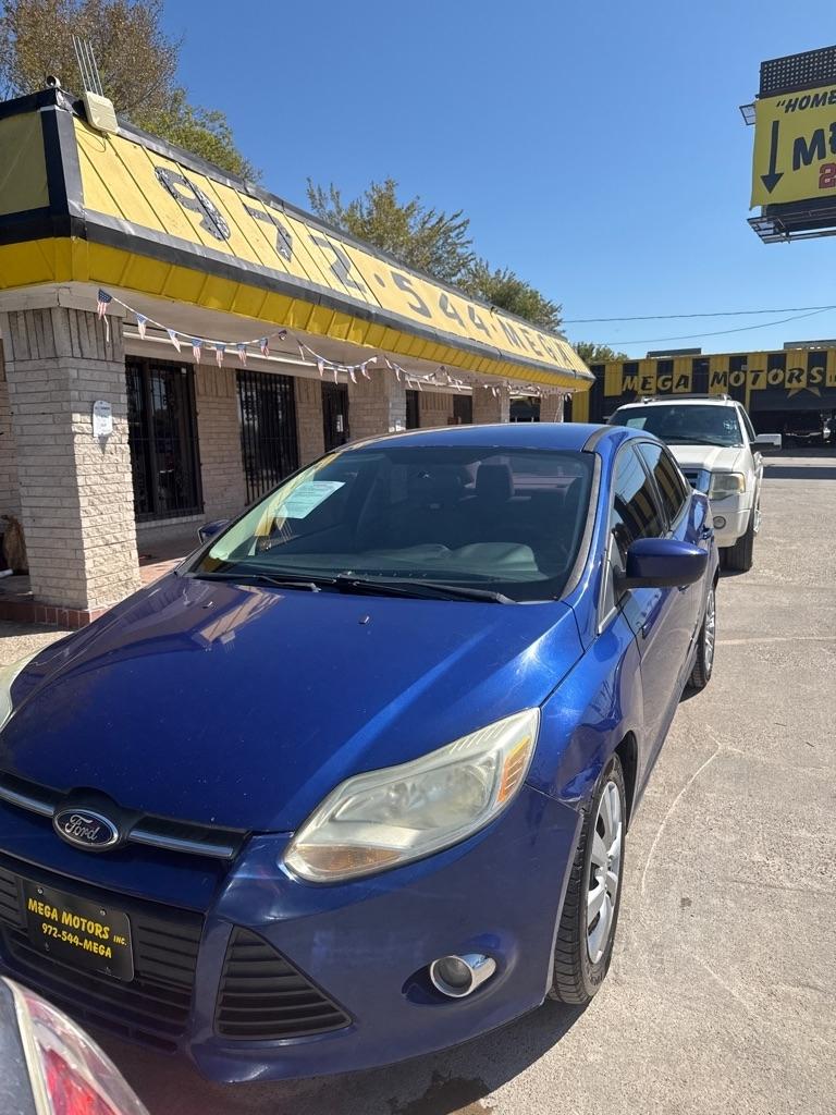 Ford Focus  2012