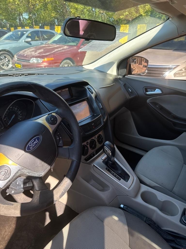 Ford Focus  2012