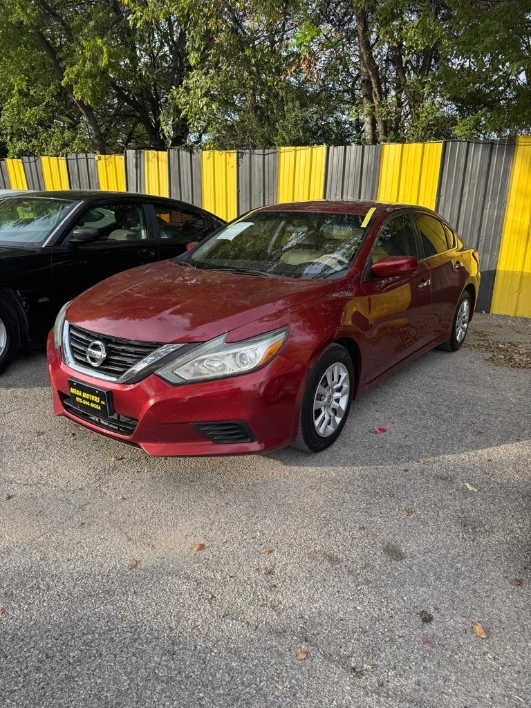 Nissan Altima  2016