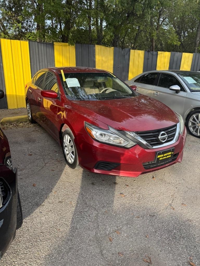 Nissan Altima  2016