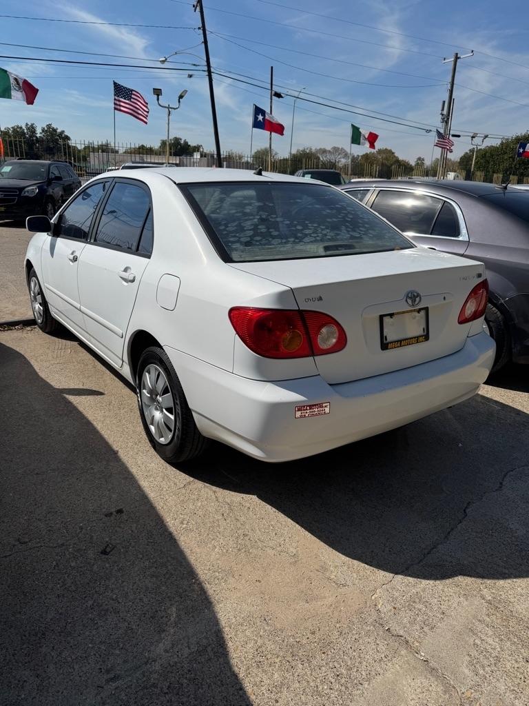Toyota Corolla  2004