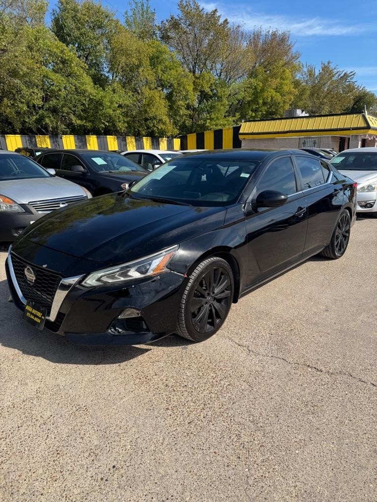 Nissan Altima  2019