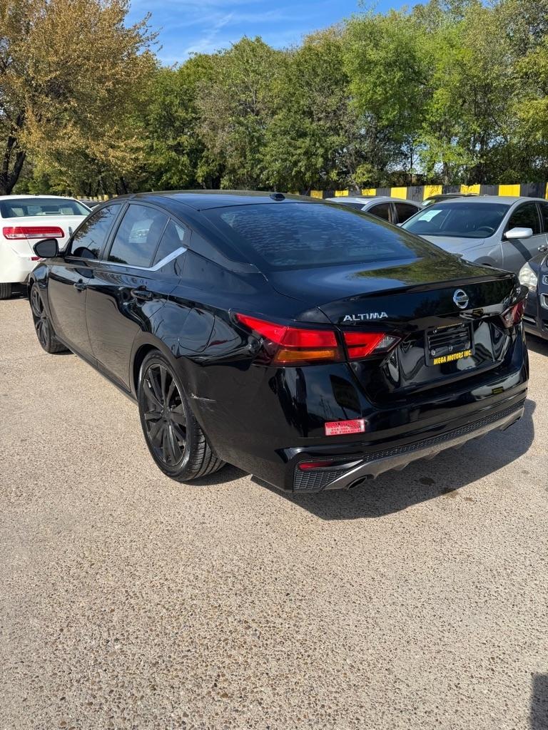 Nissan Altima  2019