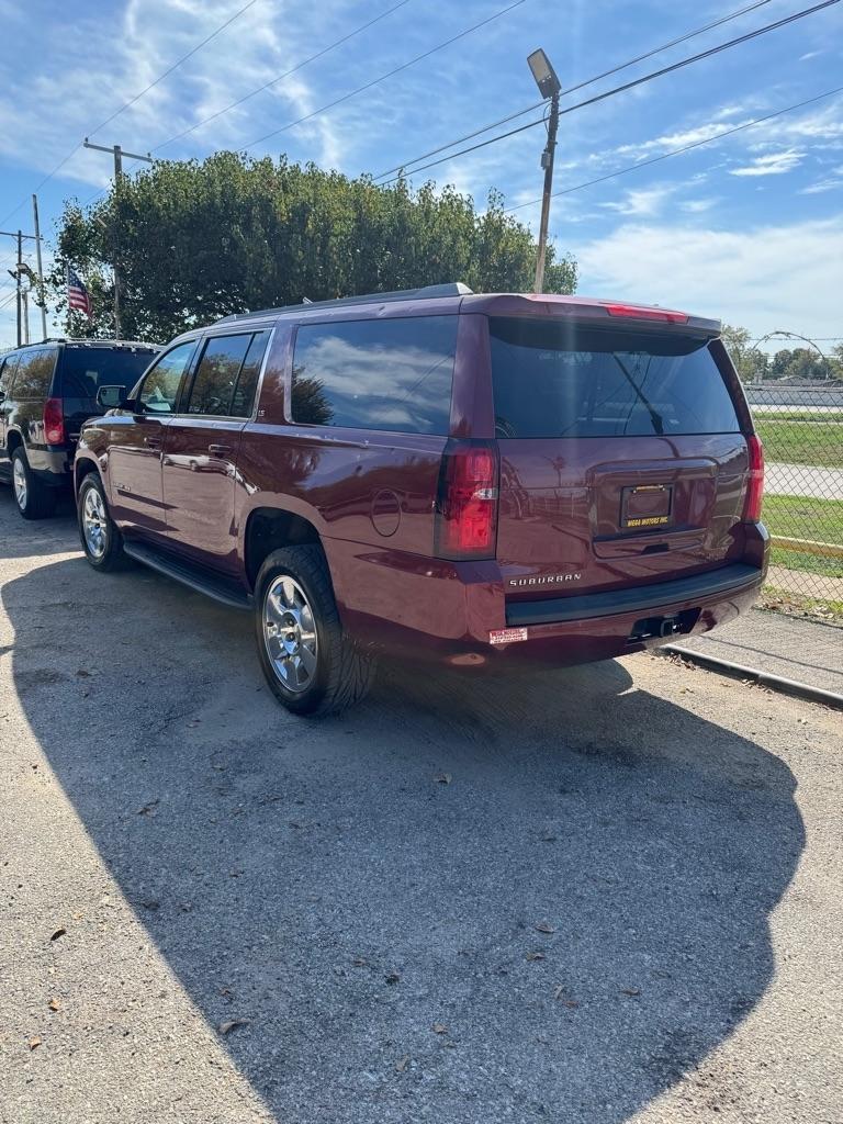 Chevrolet Suburban  2016