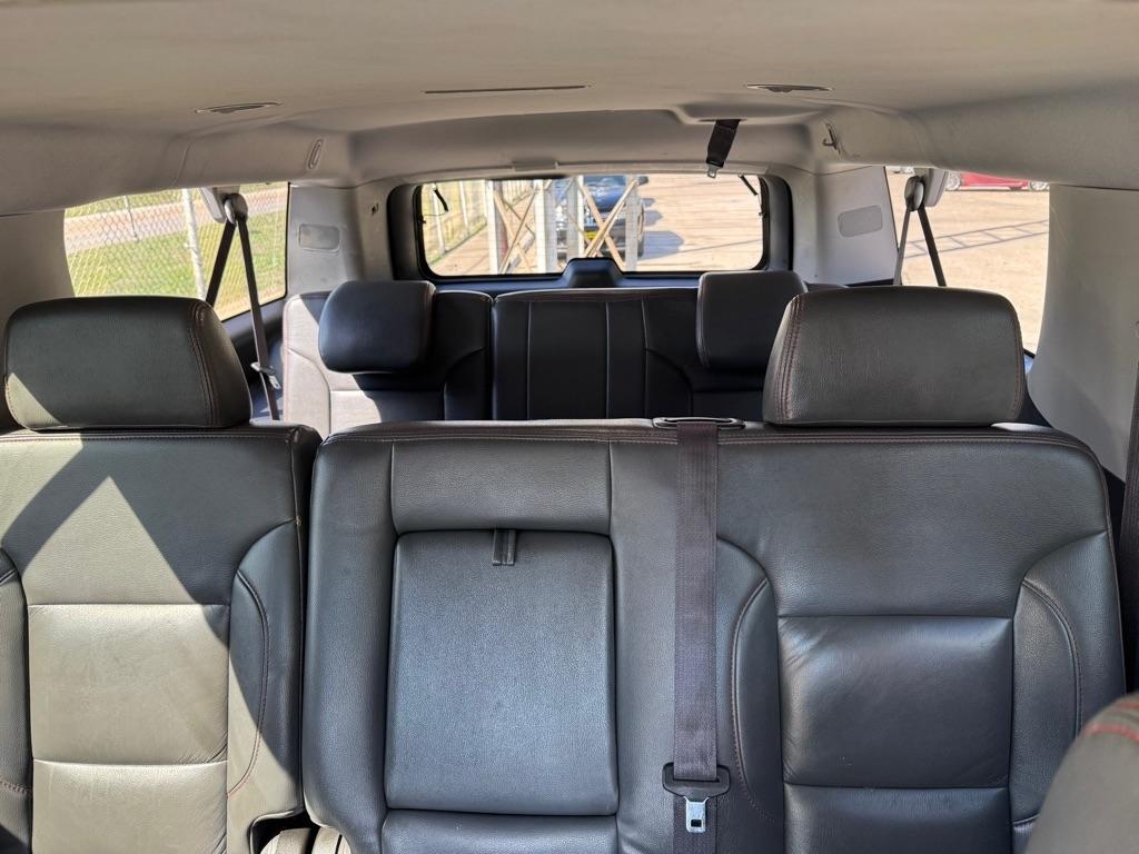 Chevrolet Suburban  2016