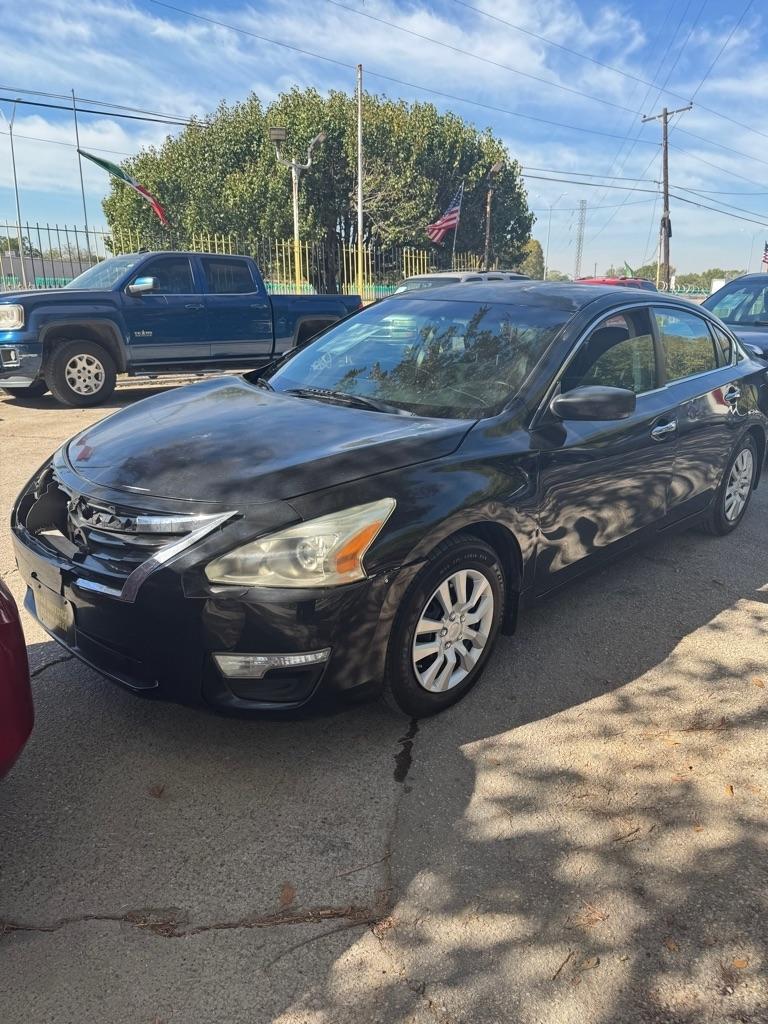 Nissan Altima  2015