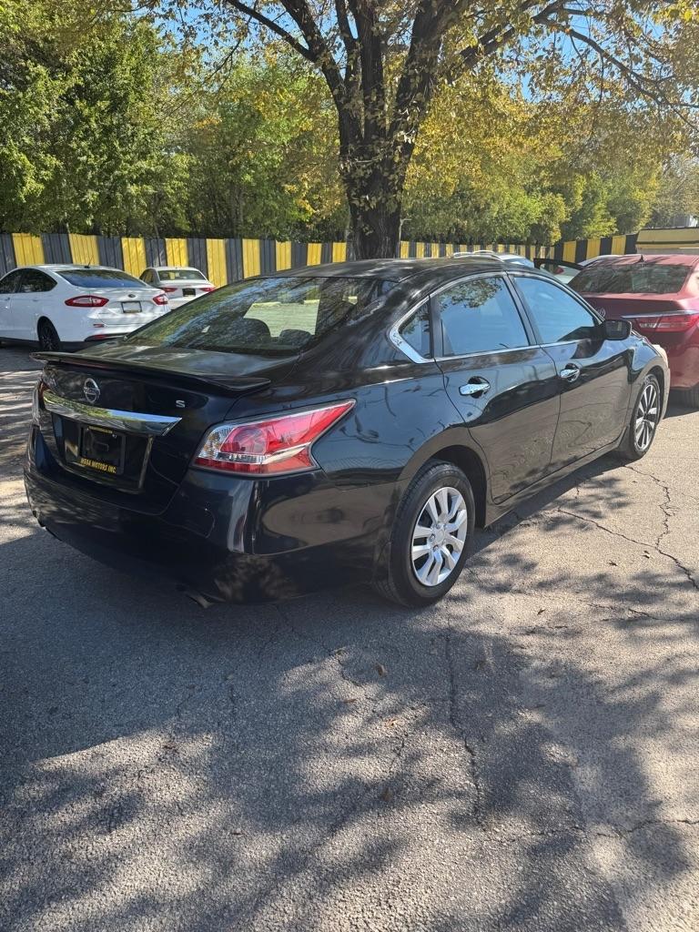Nissan Altima  2015