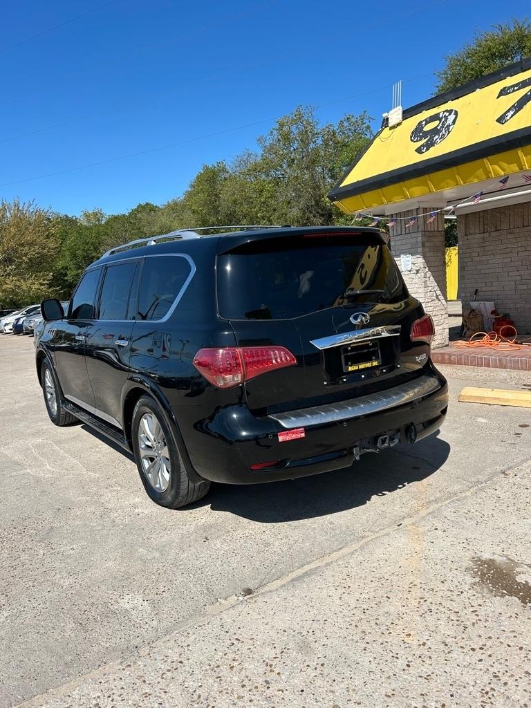 Infiniti QX80  2016