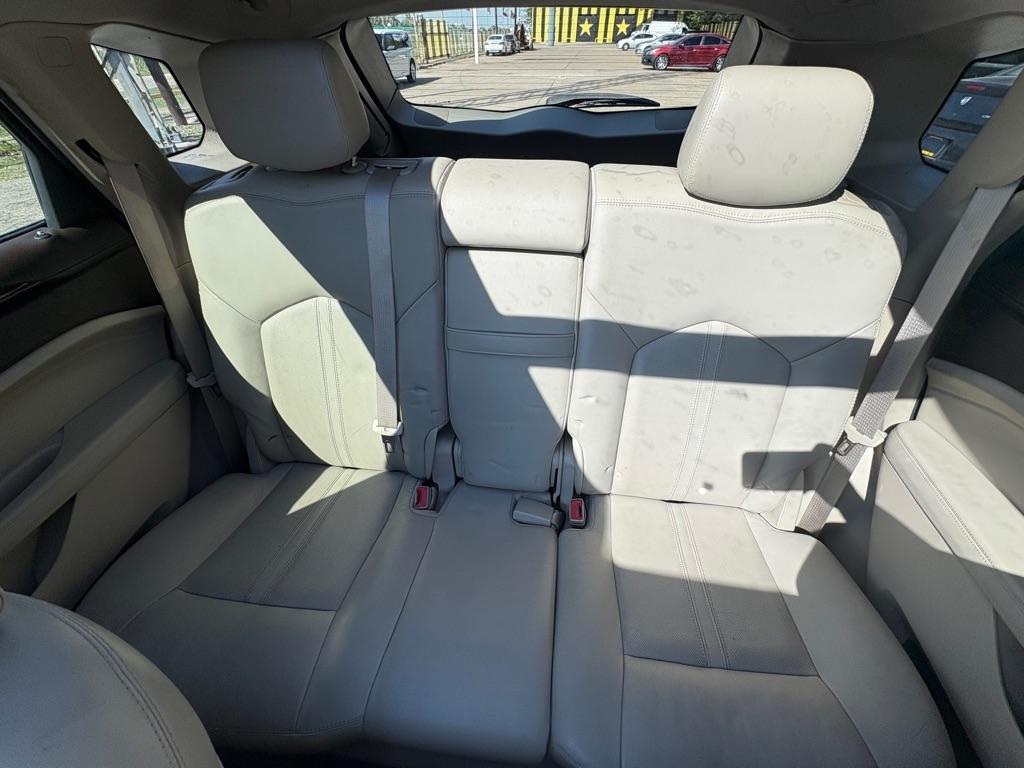 Cadillac SRX  2011