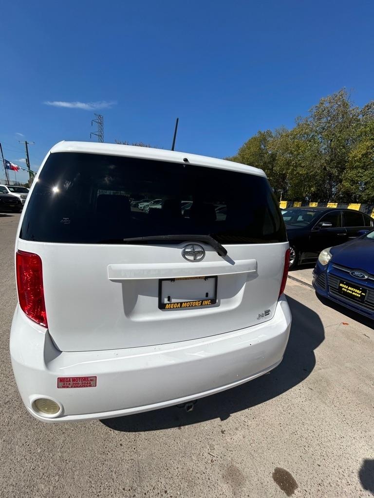 Scion xB  2008