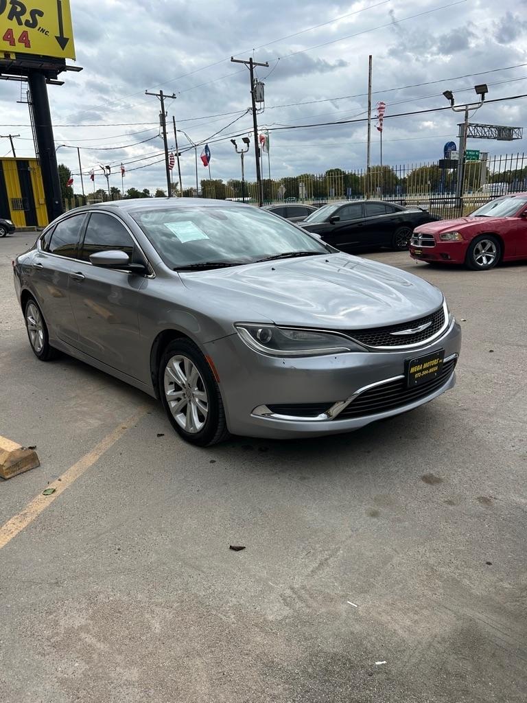 Chrysler 200  2015
