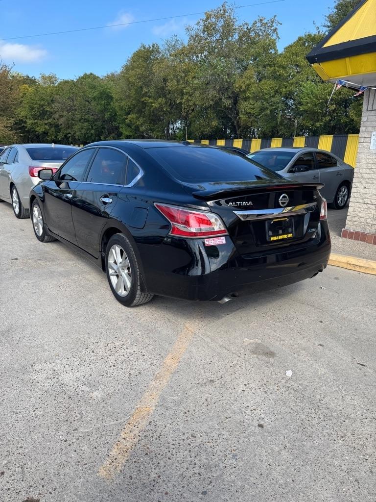 Nissan Altima  2014