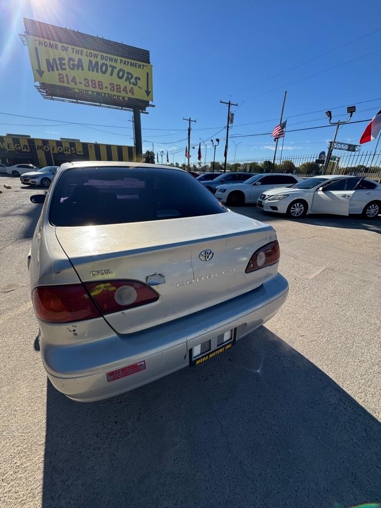 Toyota Corolla  2002