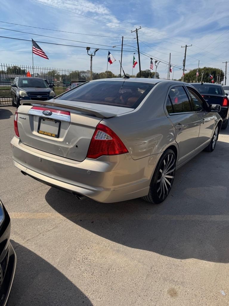 Ford Fusion  2010