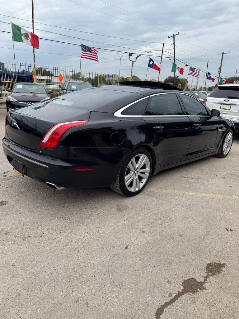 Jaguar XJ-Series  2012