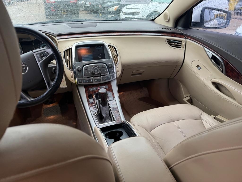 Buick LaCrosse  2012