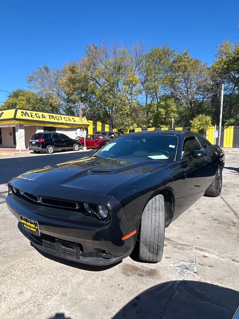 2015 Dodge Challenger SXT PLUS