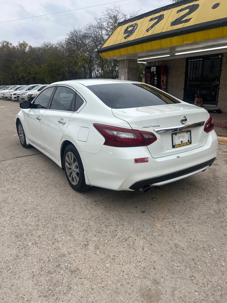 Nissan Altima  2018