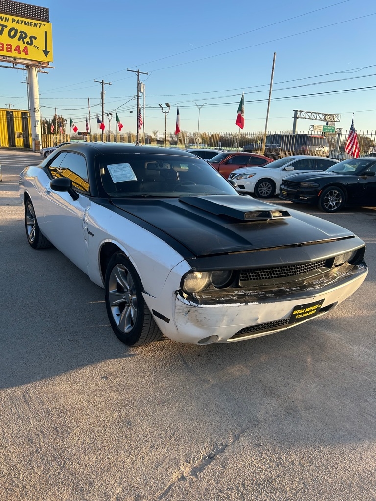 Dodge Challenger  2012