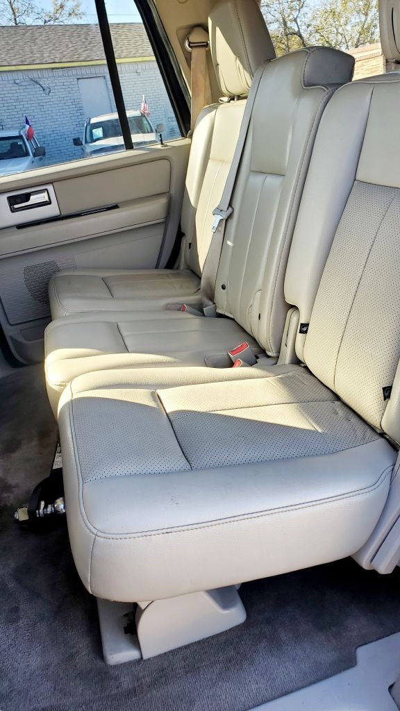 Ford Expedition  2013