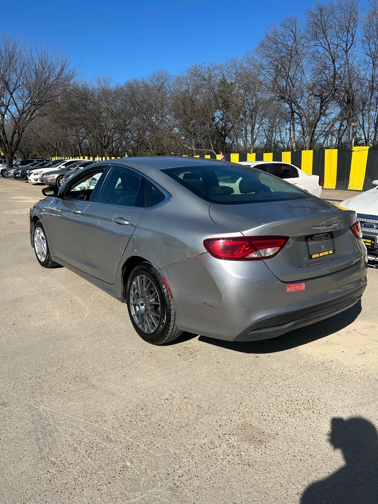 Chrysler 200  2015