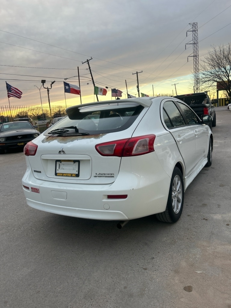 Mitsubishi Lancer Sportback  2011