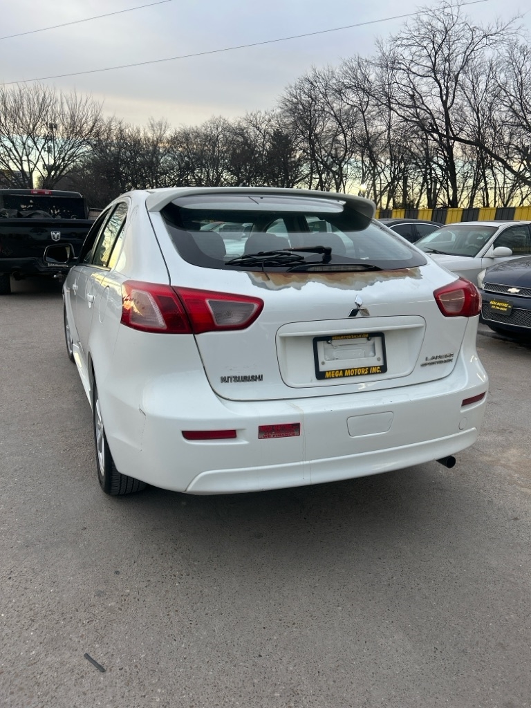 Mitsubishi Lancer Sportback  2011