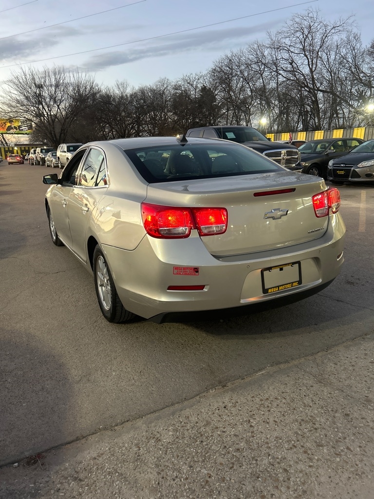 Chevrolet Malibu  2014