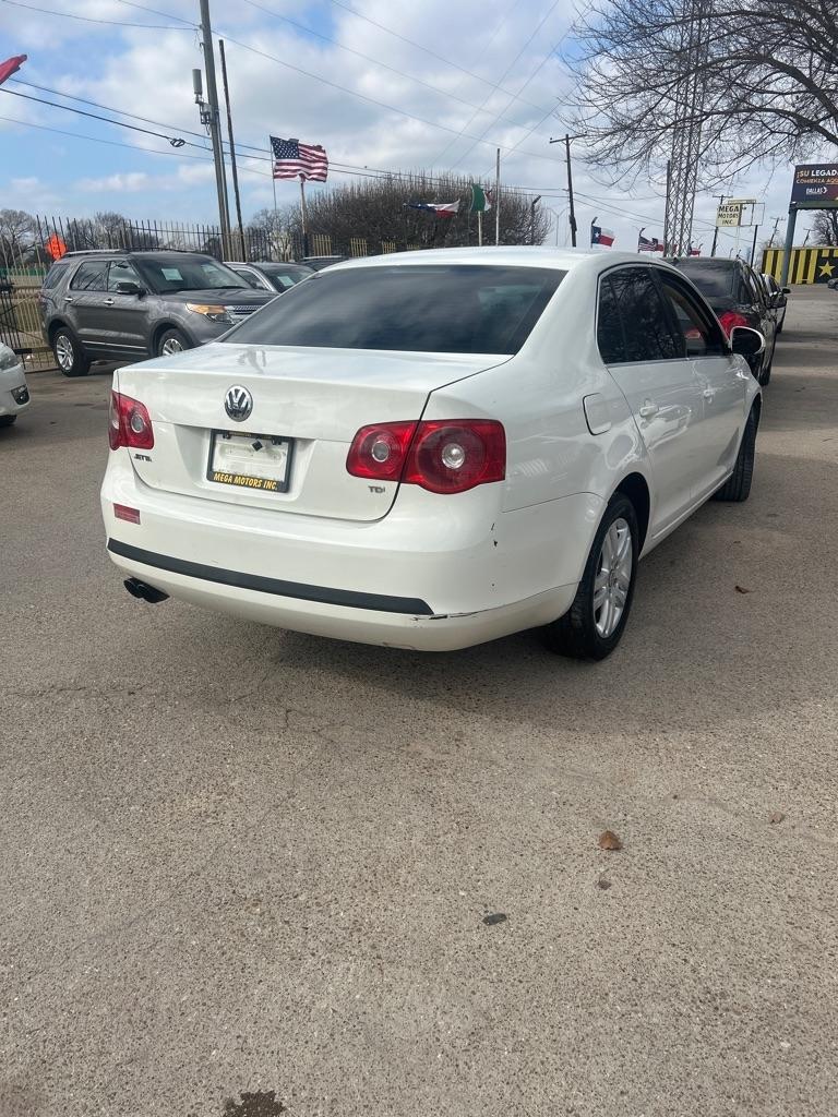 Volkswagen Jetta  2005