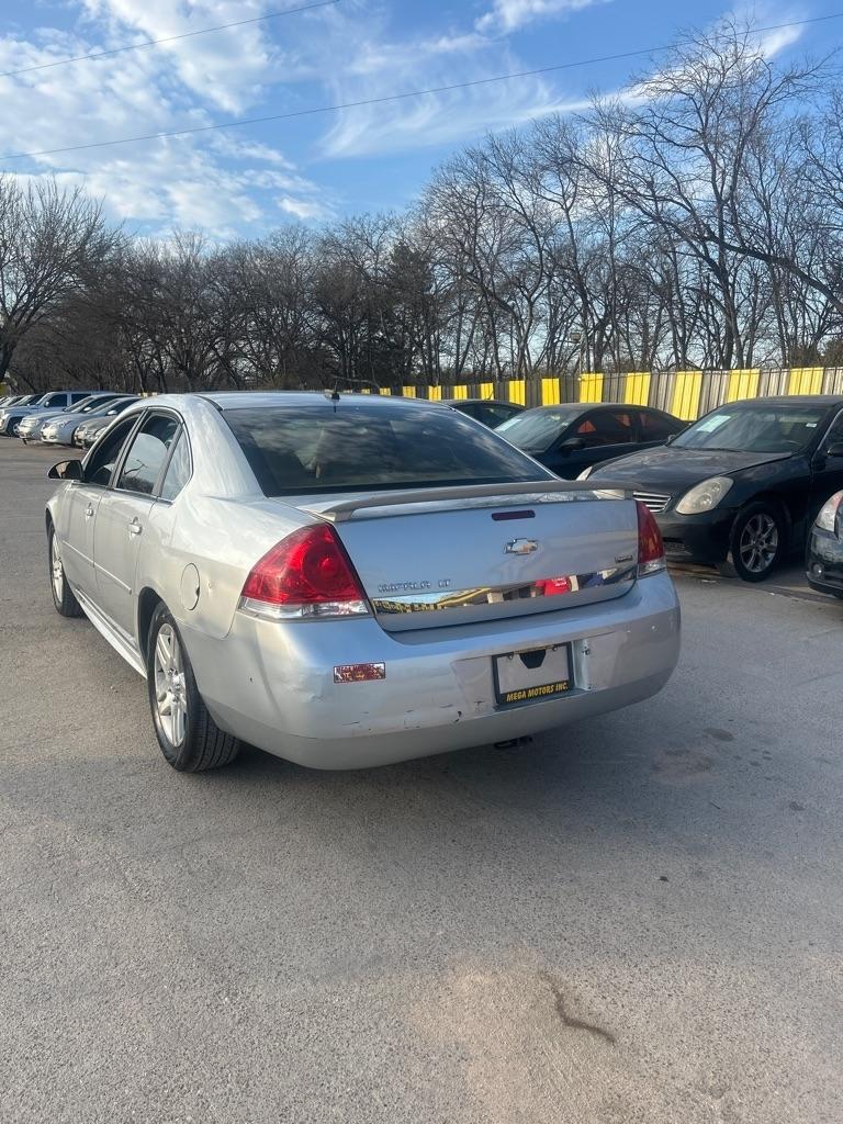 Chevrolet Impala  2011