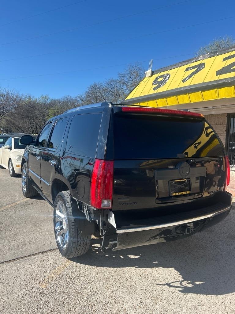 2012 Cadillac Escalade 2WD Platinum Edition's photo