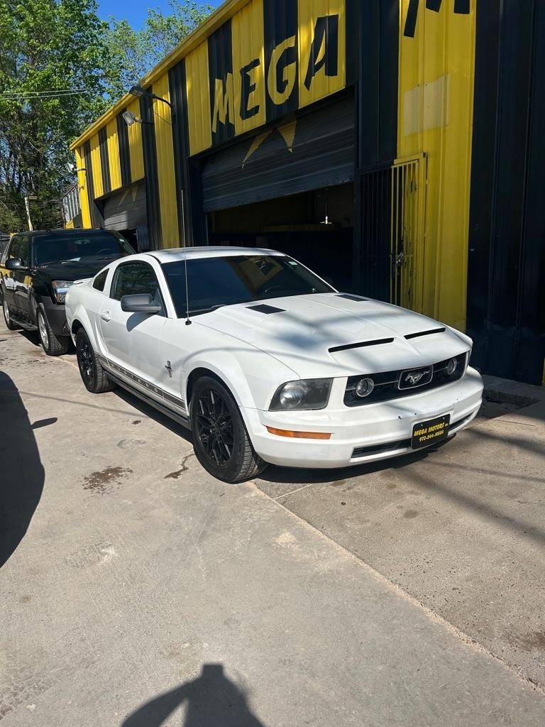 Ford Mustang  2007