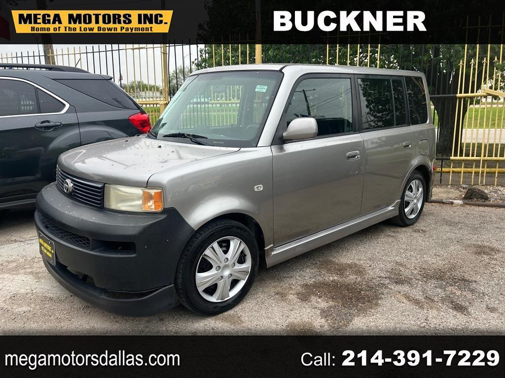 2005 Scion xB 