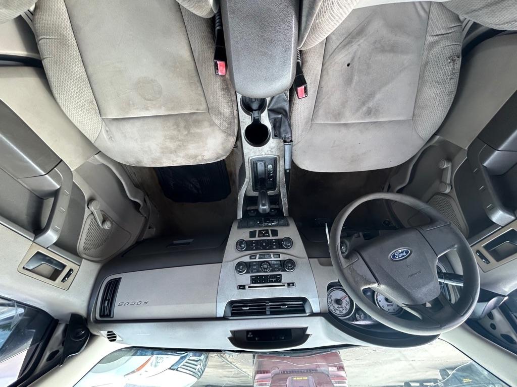 Ford Focus  2011
