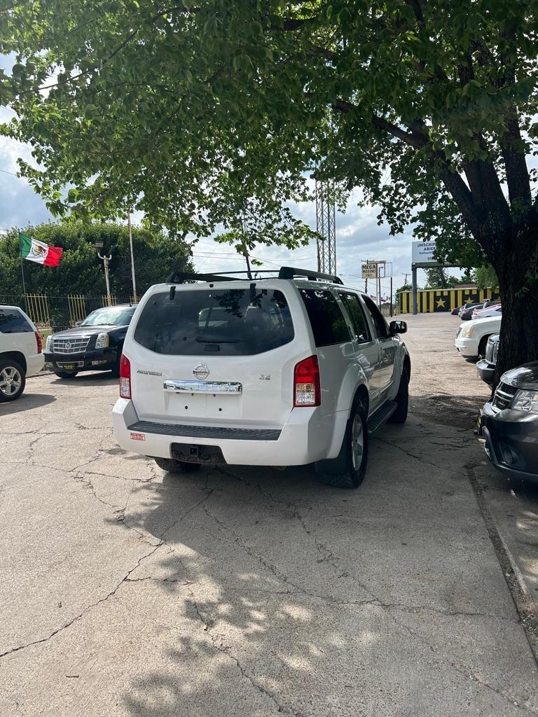 Nissan Pathfinder  2008