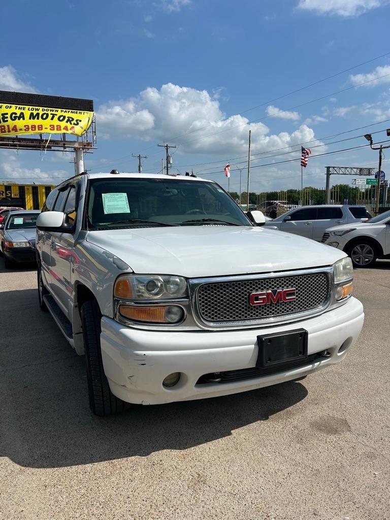 GMC Yukon Denali  2005