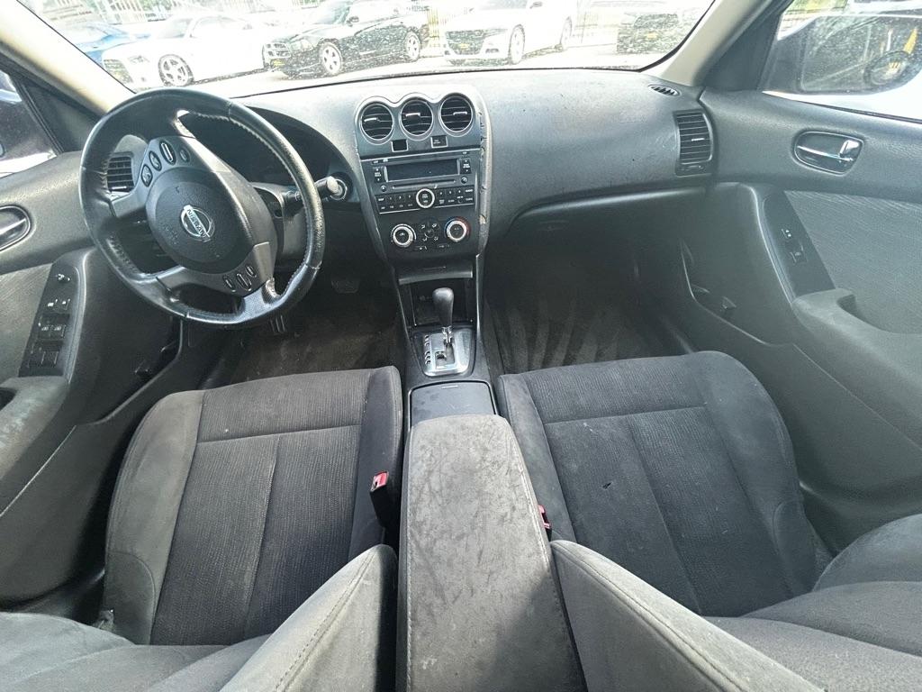 Nissan Altima  2012